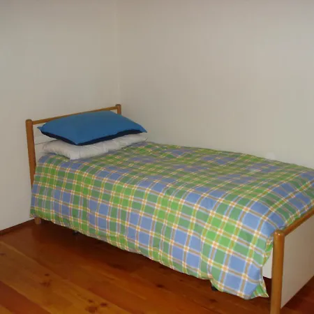 La Tufaia Pensión 3*